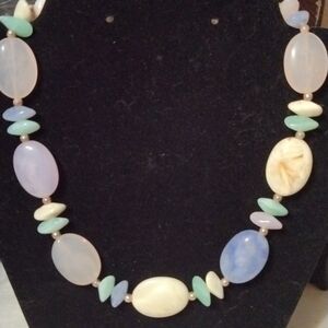 Vintage lucite necklace 18" (sku 721)